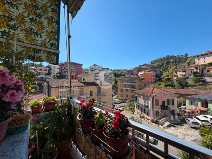 Appartamento quadrilocale in vendita in Via A Volta, Valdellora Antoniana, La Spezia