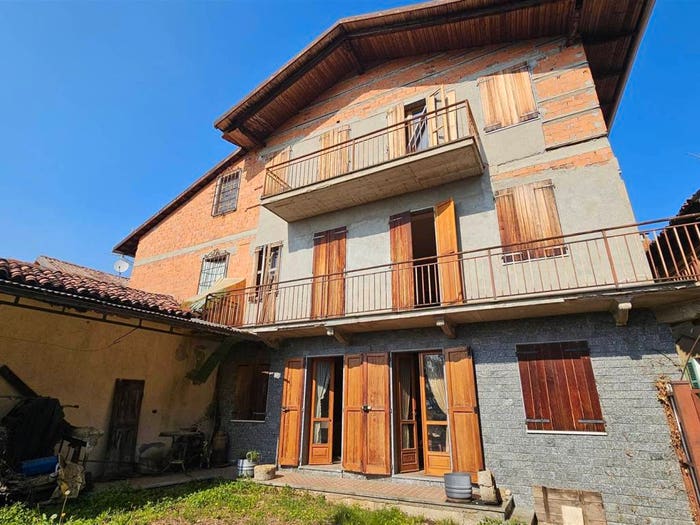 Casa con 6 locali in vendita in via ferro alfonso, Capovilla Castello, Lessona