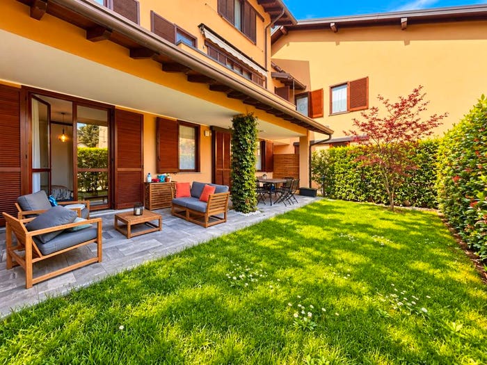 Appartamento bilocale in affitto in Via Alessandro Manzoni, Centro, Gazzada Schianno