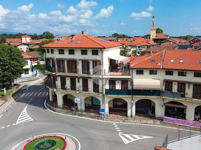Appartamento trilocale in vendita in Piazza Michele Galetto, Centro, La Cassa