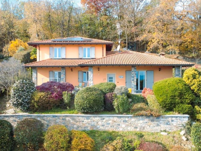 Casa quadrilocale in vendita in Via Privata della Gera, Colazza