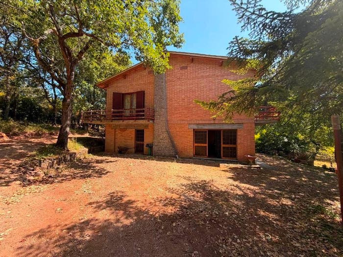 Casa con 6 locali in vendita in Monteriggioni