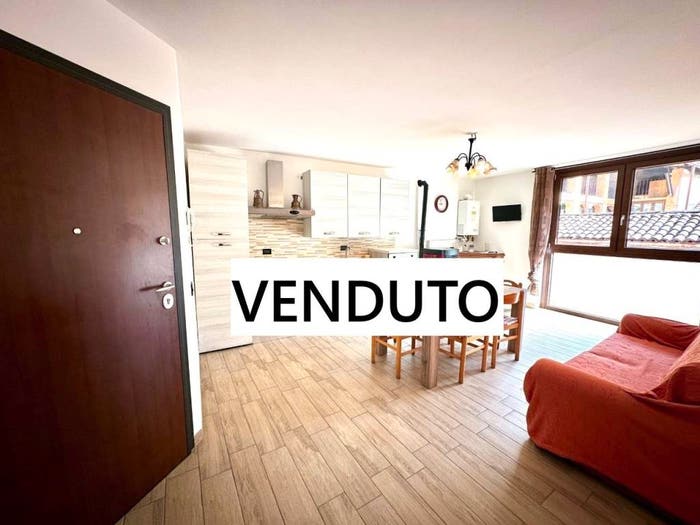 Appartamento trilocale in vendita in via umberto, Introbio
