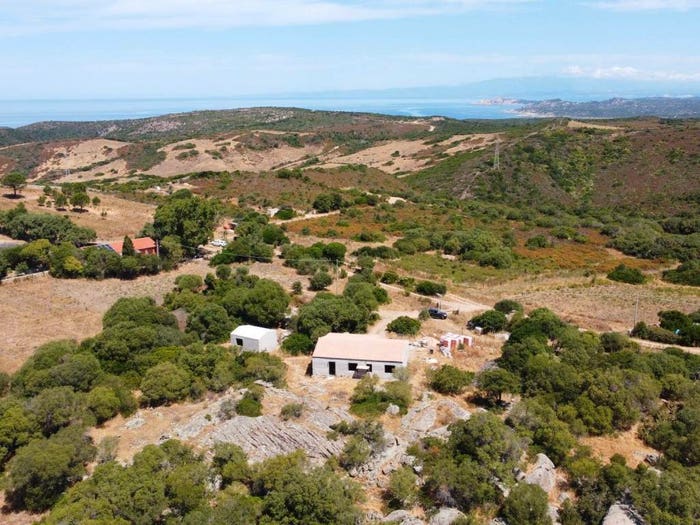 Casa quadrilocale in vendita in Via del Corallo, Aglientu