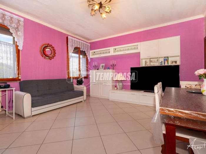 Appartamento trilocale in vendita in Via Montefiorino, Centro, Nonantola