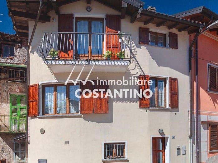 Casa bilocale in vendita in Via Parrocchiale, Ferrera di Varese