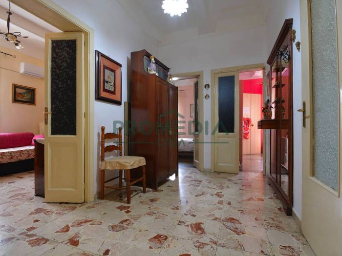 Appartamento trilocale in vendita in Via Giacomo Mattei, Quartiere Lombardo, Messina