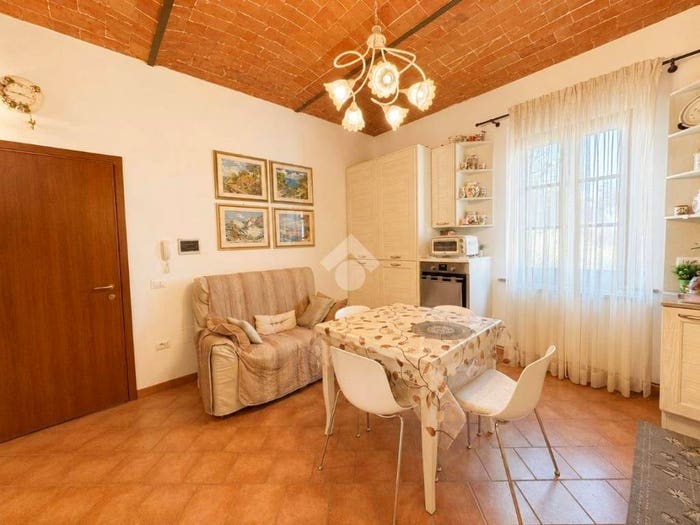 Appartamento trilocale in vendita in Via Chiavaccini, Centro, Ponsacco