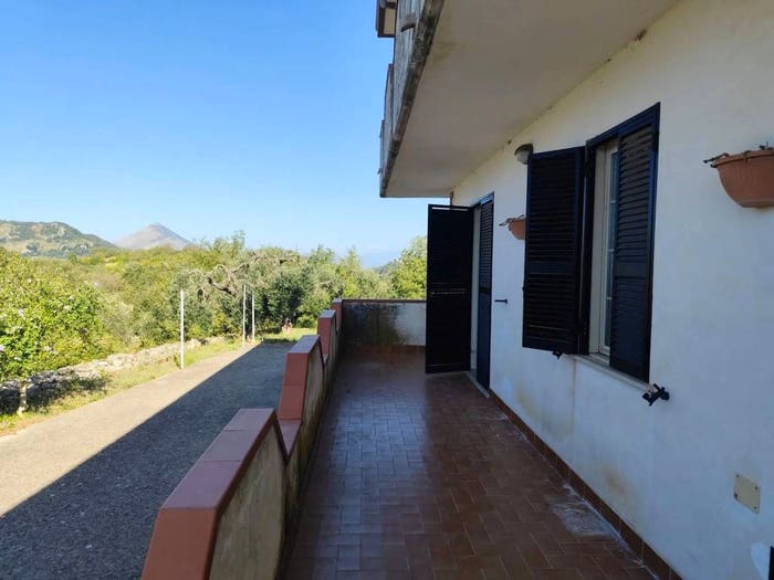 Appartamento con 6 locali in vendita in Via Rotondoli, Ausonia