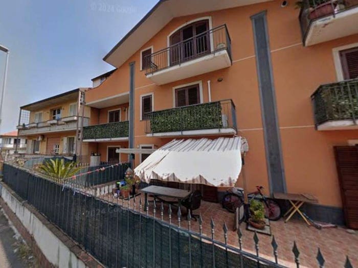 Appartamento trilocale in vendita in via Flli Bandiera F, Centro, Belpasso