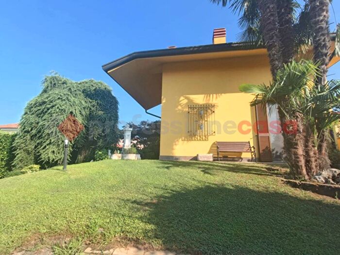 Casa quadrilocale in vendita in via pontida, Centro, Parabiago