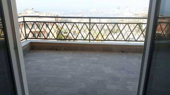 Appartamento con 6 locali in vendita in Via Acquarone, Castelletto, Genova