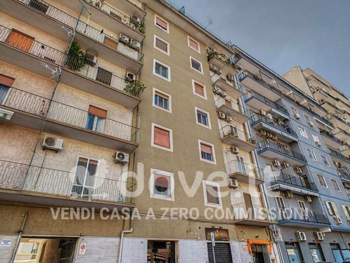 Casa bilocale in vendita in Viale Magna Grecia, Solito Corvisea, Taranto
