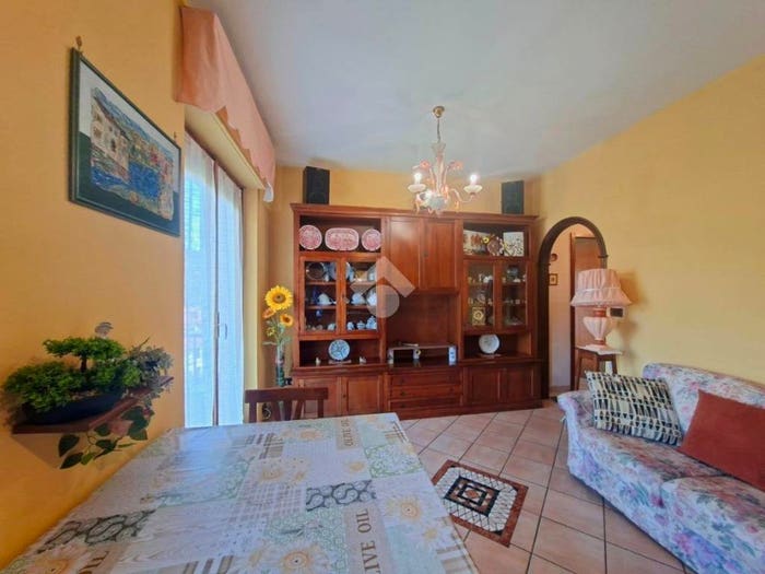 Appartamento trilocale in vendita in Via Carlo Navone, Centro, Busalla