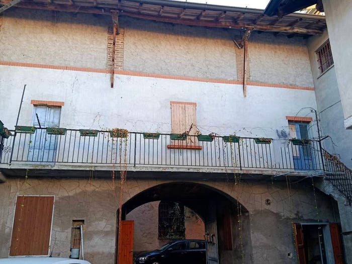 Casa quadrilocale in vendita in Via Alessandro Volta, Vailate