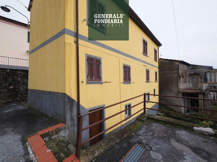 Casa con 5 locali in vendita in Via Segalaro, Podenzana