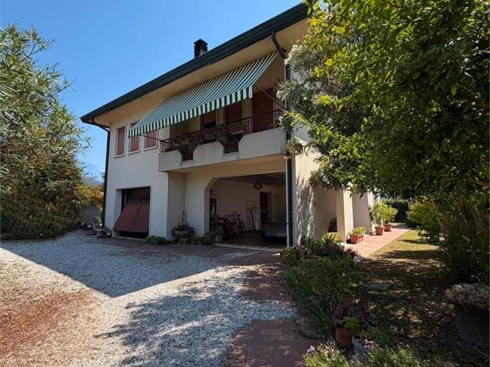 Casa con 6 locali in vendita in Mirano Paese, Mirano