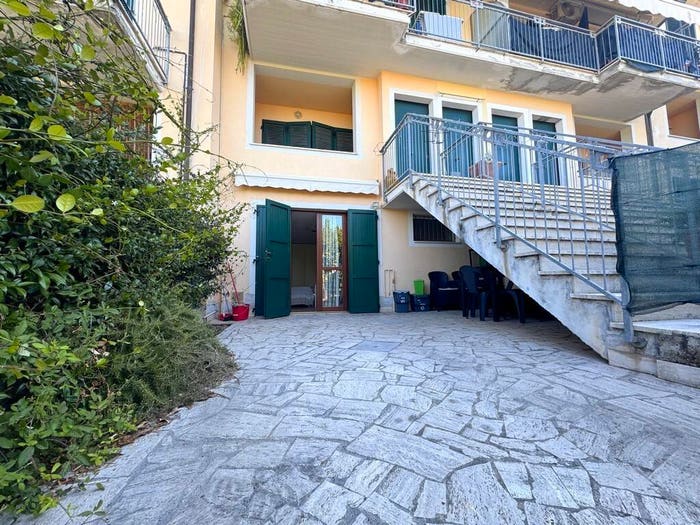 Appartamento trilocale in vendita in Via Luigi Spada Cenami, Massarosa Paese, Massarosa