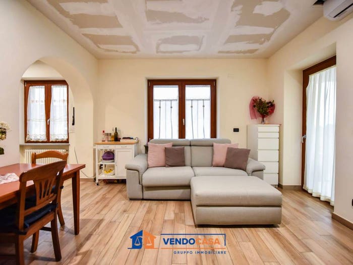 Casa con 6 locali in vendita in Strada della Rovere, Testona San Michele, Moncalieri