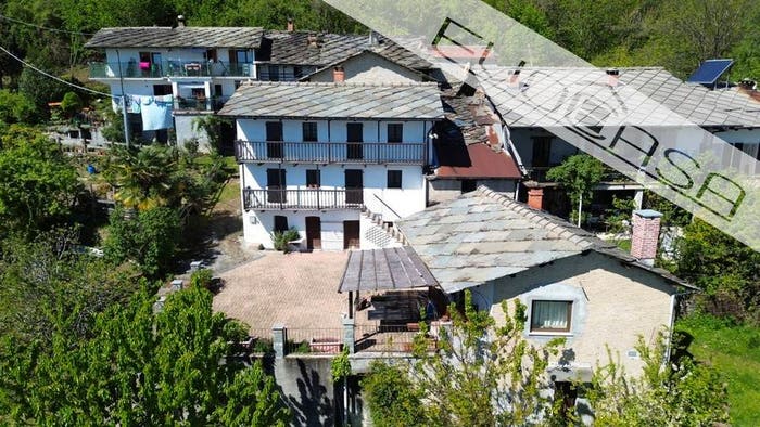 Casa quadrilocale in vendita in Via Romani, Prarostino