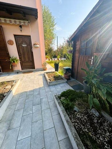 Casa con 5 locali in vendita in Via Vincenzo Bellini, Motta Visconti