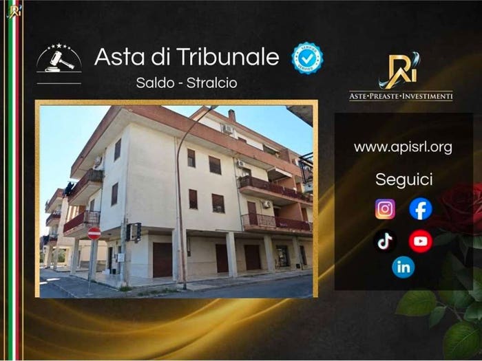 Appartamento quadrilocale in vendita in Via Magna Grecia, Centro, Scanzano Jonico