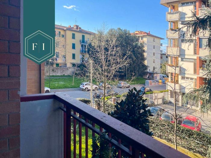 Appartamento con 5 locali in vendita in Via Reims, Europa, Firenze