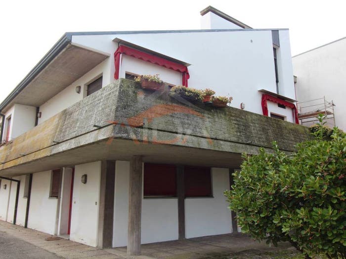 Appartamento con 6 locali in vendita in GIOVANNI AMENDOLA, San Biagio, Argenta