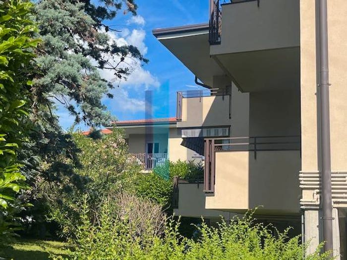 Appartamento bilocale in vendita in Via Manzoni, Centro, Mozzo