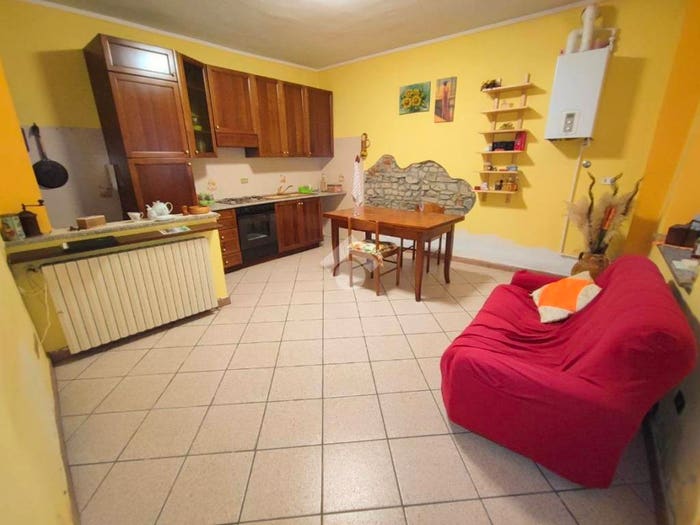 Casa quadrilocale in vendita in Via Depretis, Volpedo