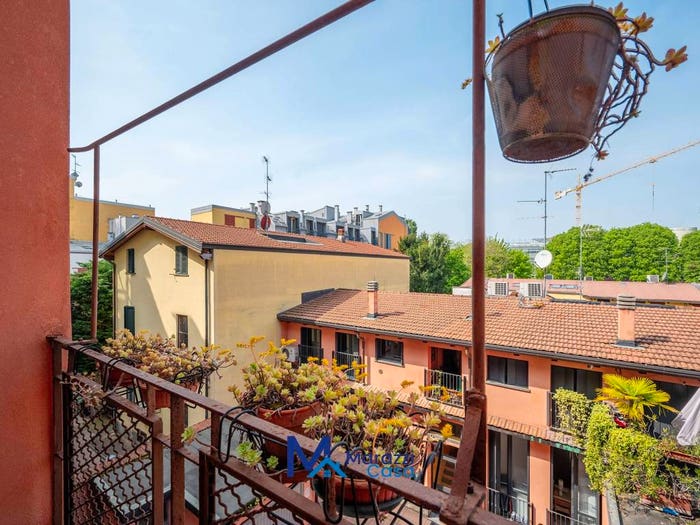Appartamento trilocale in vendita in Via Giuseppe Ugolini, Greco Segnano, Milano