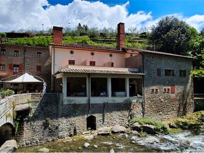 Appartamento trilocale in vendita in Via Ferriera, Centro, Loro Ciuffenna