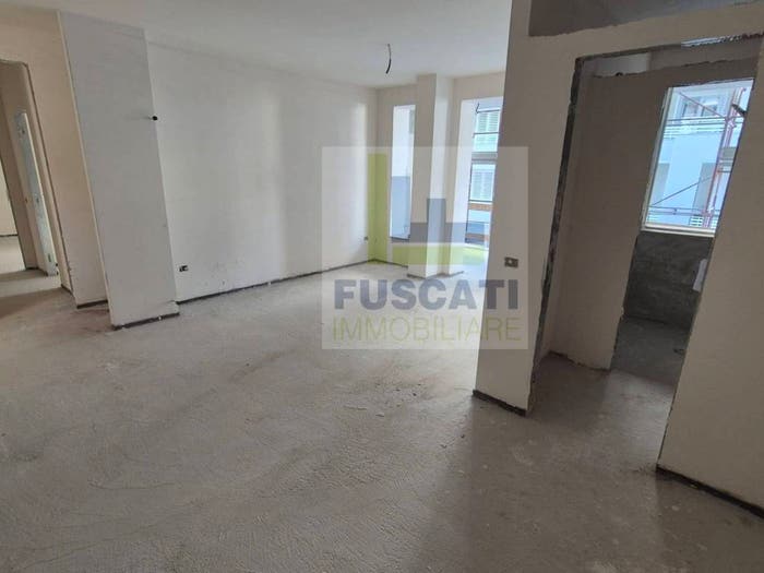Appartamento trilocale in vendita in Piazza Suor Maria Pia Brando, Centro, Mugnano di Napoli