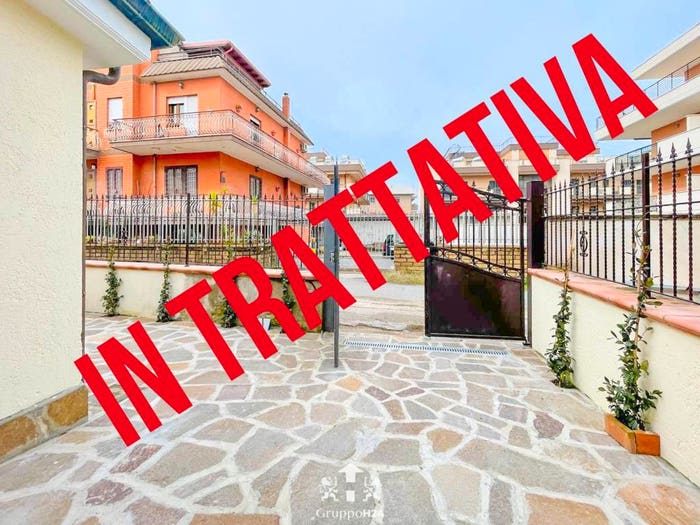 Appartamento trilocale in vendita in Via Luigi Einaudi, Frattocchie, Marino