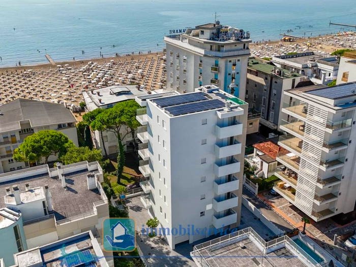 Appartamento quadrilocale in vendita in Via Bafile Accesso al mare, Lido Centro Ovest, Jesolo