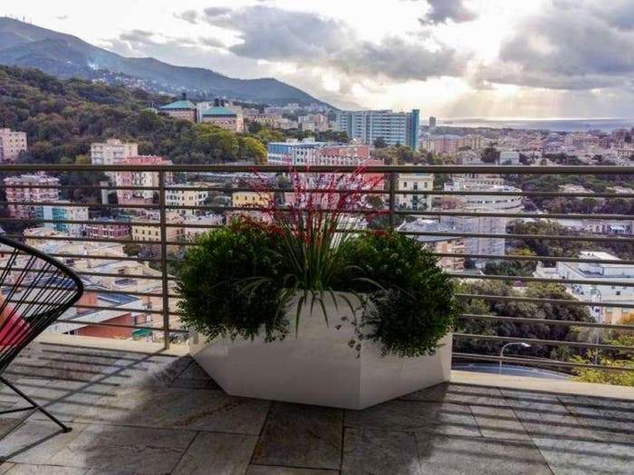 Appartamento trilocale in vendita in via Sotto il Monte, San Fruttuoso, Genova
