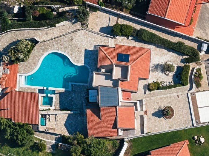 Casa con 6 locali in vendita in Via Frankenbergen, Cogoleto