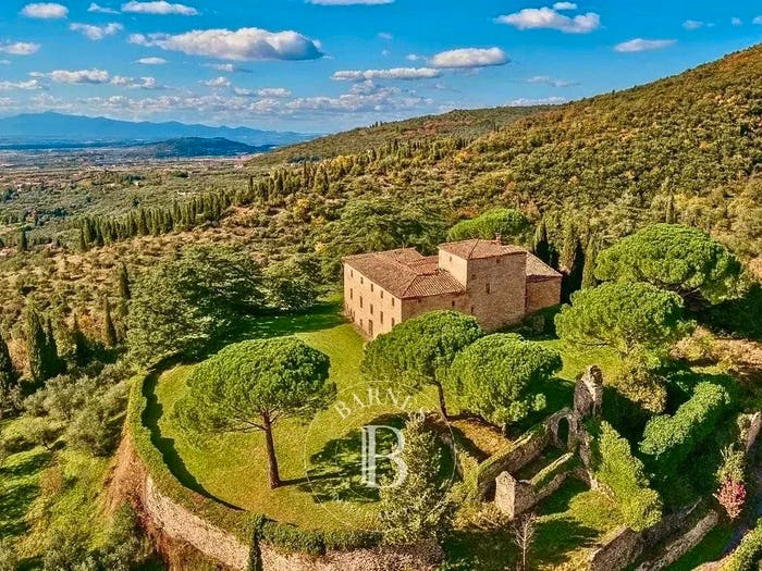 Casa con 6 locali in vendita in Puliciano, Arezzo