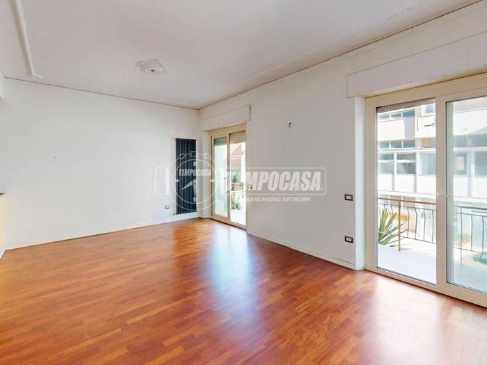 Appartamento quadrilocale in vendita in Via Vespucci, Centro, Fermo