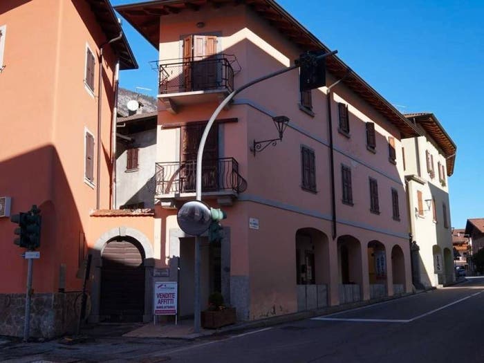 Appartamento trilocale in vendita in via dei portici, Creto, Pieve di BonoPrezzo