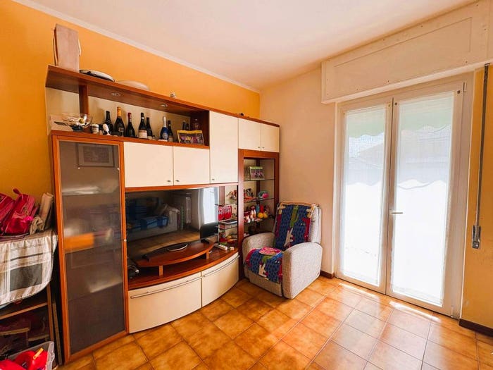 Appartamento trilocale in vendita in Via di Lora, Lora, Como