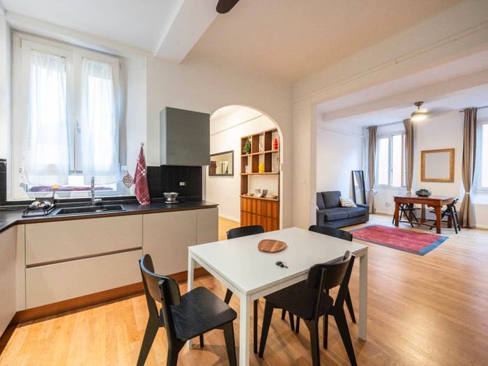 Appartamento trilocale in vendita in Via Rialto, Santo Stefano, Bologna