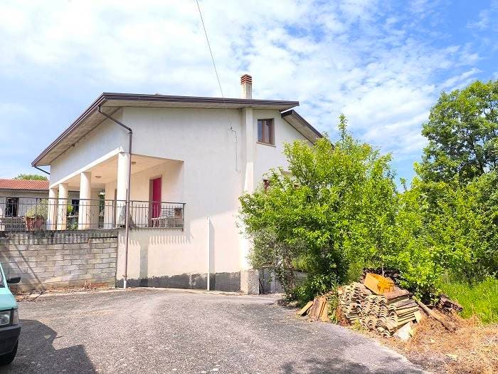 Casa quadrilocale in vendita in Contrada Mattine, Paternopoli