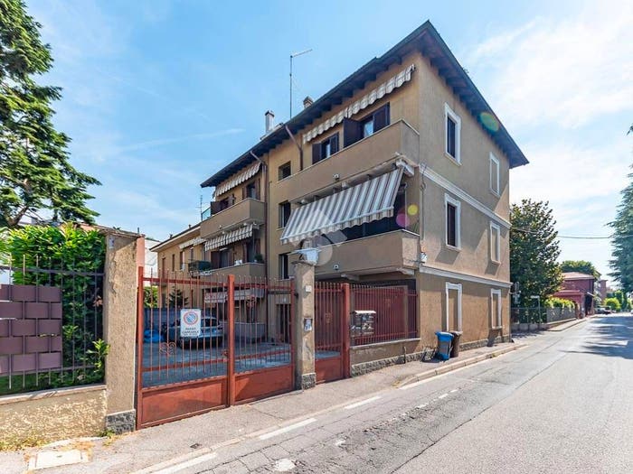 Appartamento trilocale in vendita in Via Gorizia, Centro, Lainate