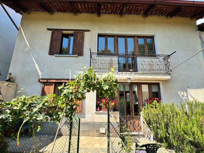Casa con 5 locali in vendita in Strada dell'Erba, Vandorno Piazzo Cossila, Biella