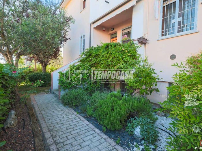 Appartamento con 5 locali in vendita in Via Paolo Bentivoglio, Zona Industriale Casola Canina, Imola