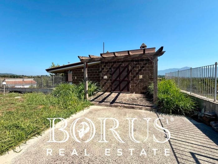 Casa con 5 locali in vendita in Via Nazionale, Ruviano