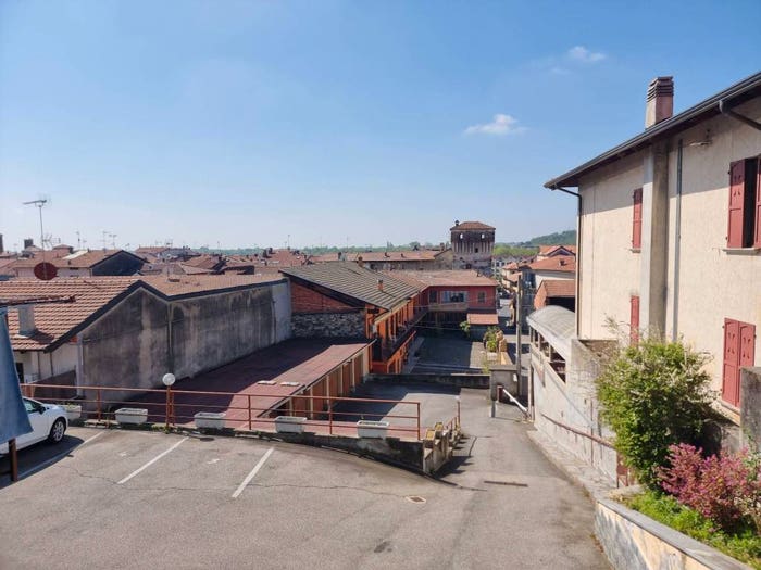 Appartamento trilocale in vendita in Via dei Partigiani, Centro, Romagnano Sesia
