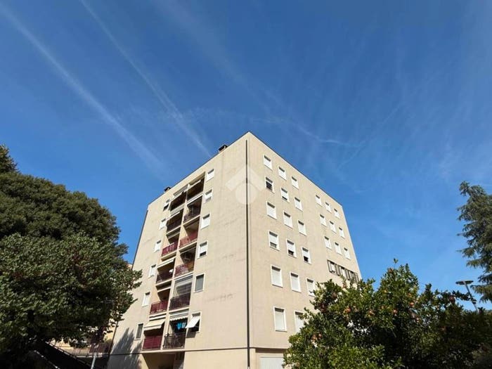 Appartamento quadrilocale in vendita in Via Chiusi, Madonna Alta Prepo, Perugia