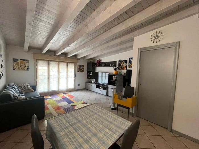 Appartamento trilocale in vendita in Via Provinciale, Centro, Albino